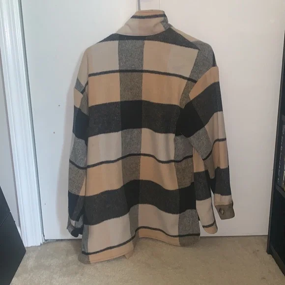 Neutral Shacket - Picture 2 of 2